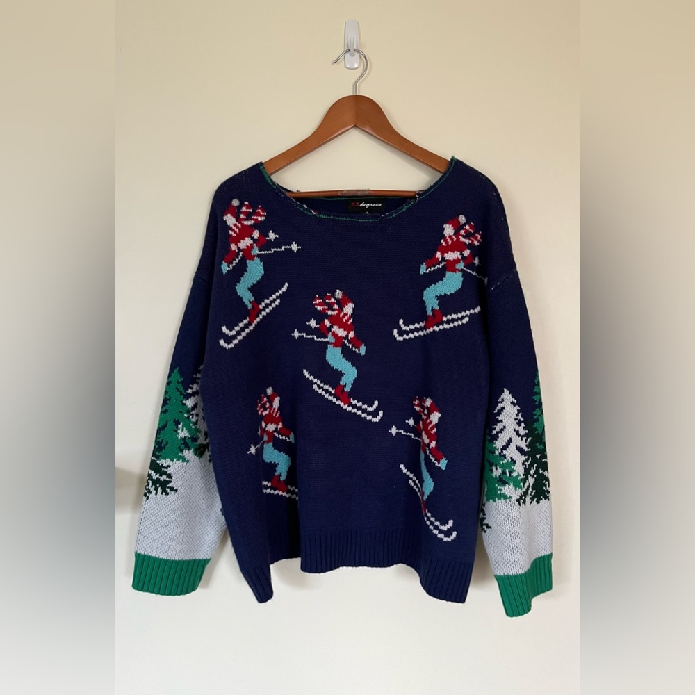 Women’s 1x 33 degrees “Ugly Christmas Sweater” Ski Winter Trees Pom Poms Navy